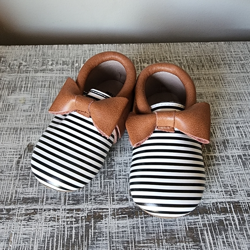 Monkey Feet